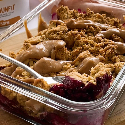 Blaubeer-Kirsch-Crumble