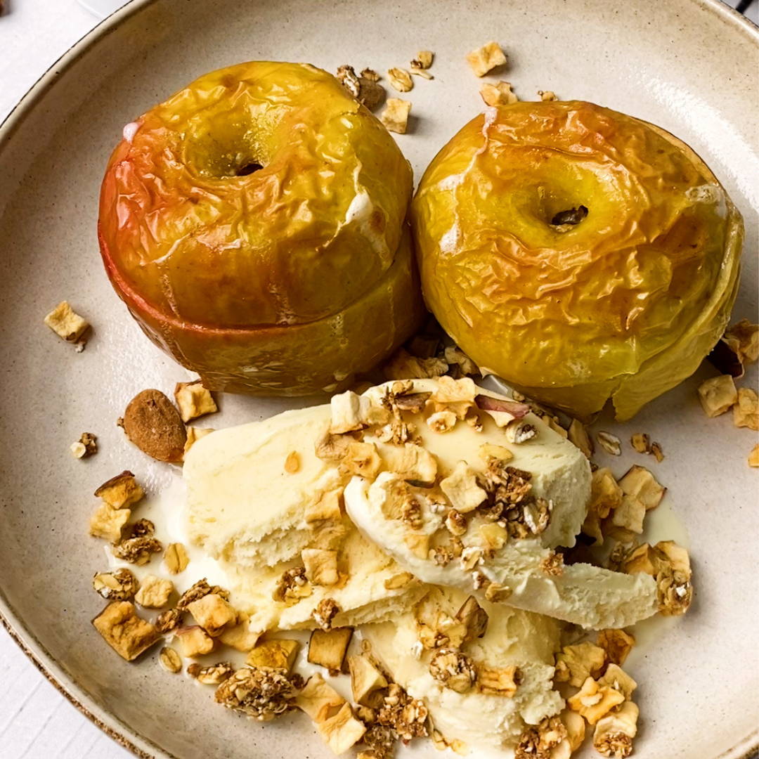 Leckere Rezeptidee - Gefüllte Bratäpfel mit Zimt und Mandeln – Oatsome GmbH Leckere Rezeptidee - Gefüllte Bratäpfel mit Zimt und Mandeln – Oatsome GmbH